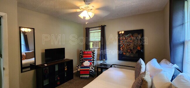 Building Photo - 150 Timberland Trail