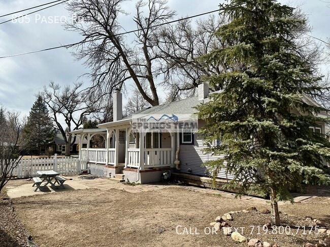 Building Photo - 805 Paseo Rd