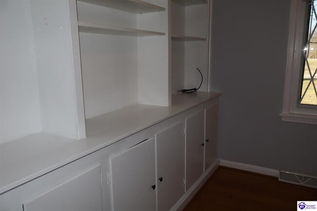 Building Photo - 780 Highland Ave