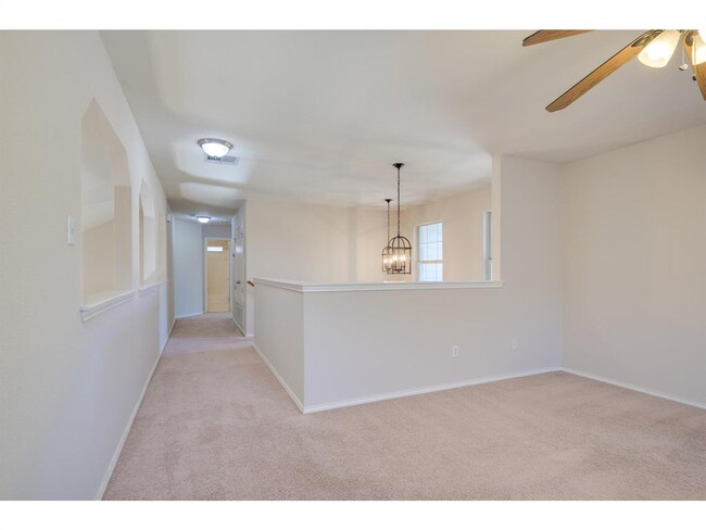 Building Photo - 5709 Pecanwood Ln