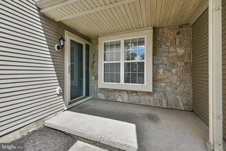 Building Photo - 35 Nutmeg Pl