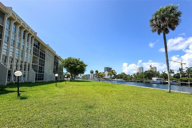 Building Photo - 601 Three Islands Boulevard