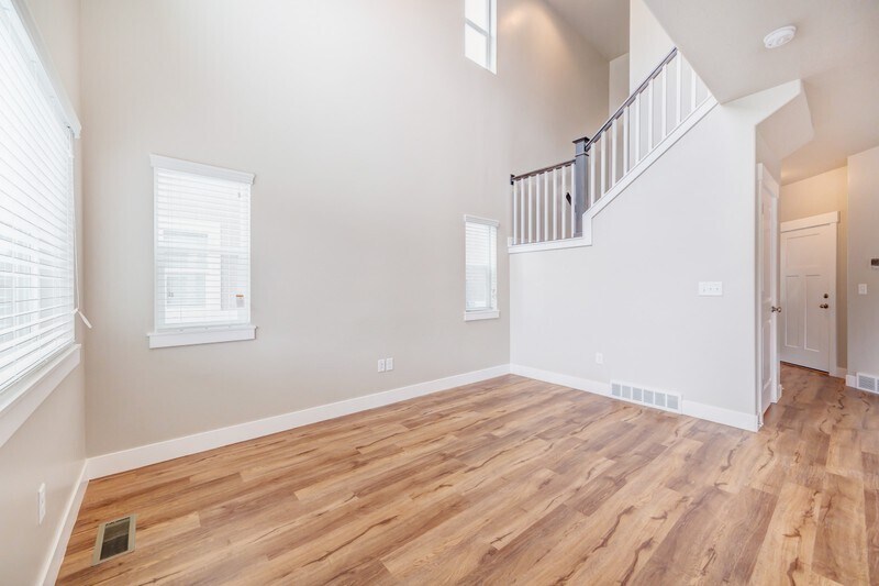Building Photo - 1159 S 225 E