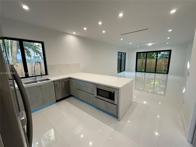 Building Photo - 3376 Perry Frow Dr