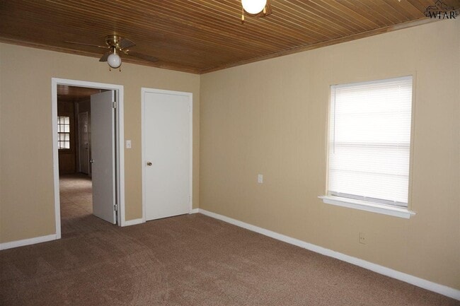 Building Photo - 2013 W Wenonah Blvd