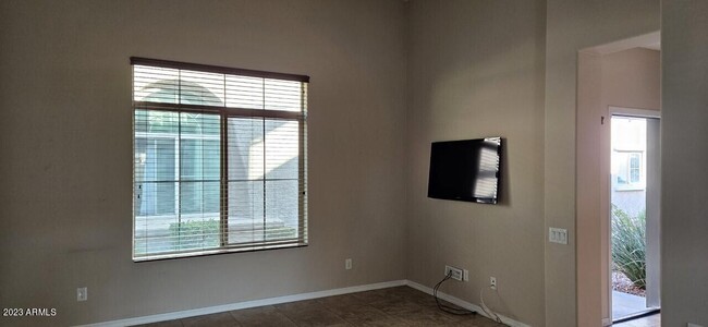Building Photo - 2140 Scully Dr