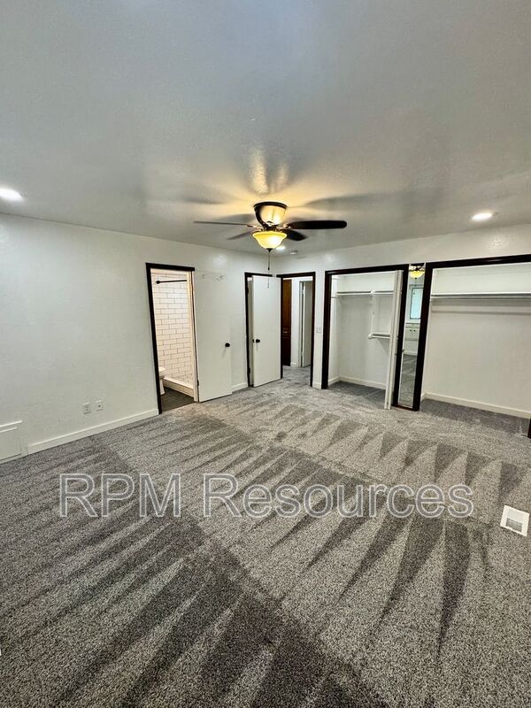 Building Photo - 2820 N McMillan Ave