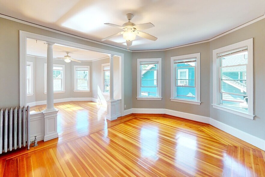 Building Photo - 544 Hope St