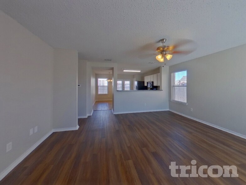 Building Photo - 4604 Palm Ridge Dr