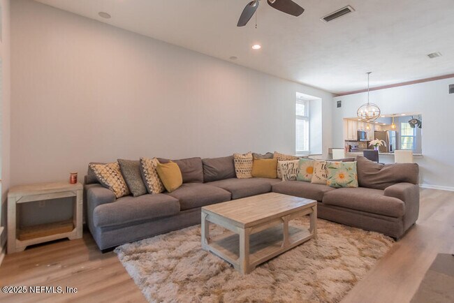 Building Photo - 12048 Saverio Ln