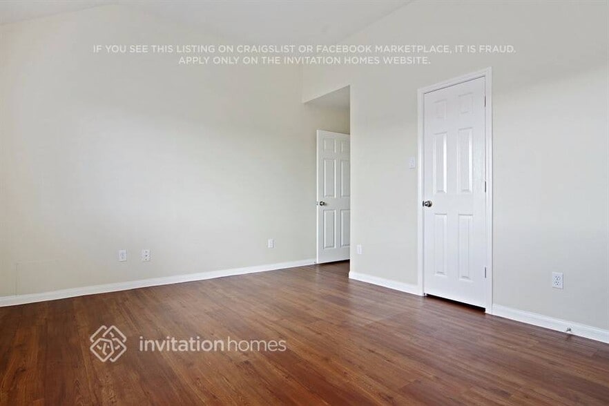 Building Photo - 3807 Liberty Square Trail