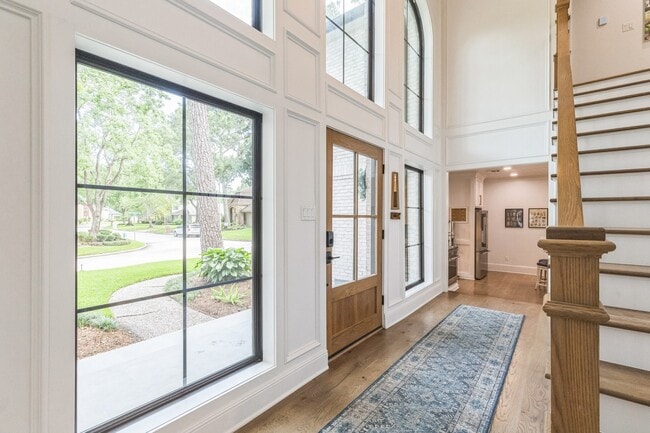 Building Photo - 4810 Middle Falls Dr