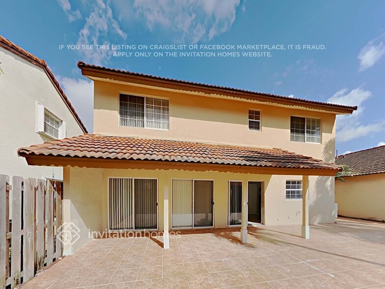 Building Photo - 15008 SW 112th Ln