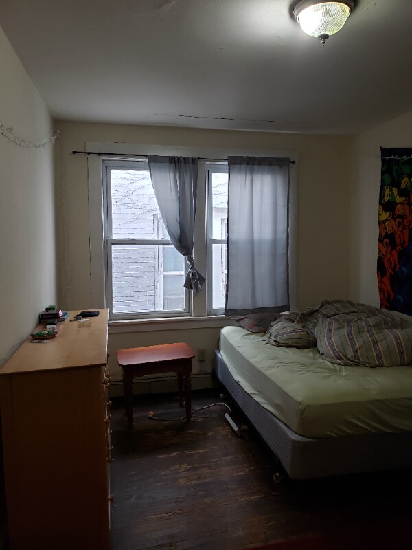 Building Photo - 309 W Beaver Ave