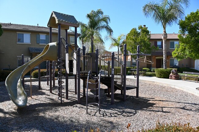Building Photo - 33570 Emerson Way