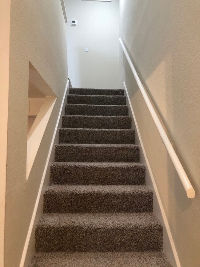 Building Photo - 2100 Wilcrest Dr