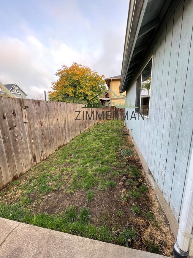 Building Photo - Cute 3-bedroom Home In Springfield