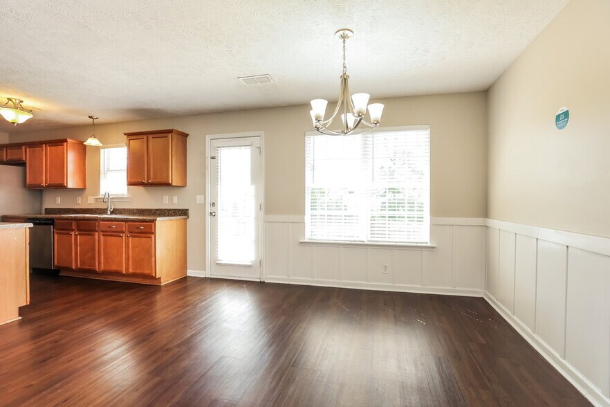 Building Photo - 8813 Cressent Glen Ct