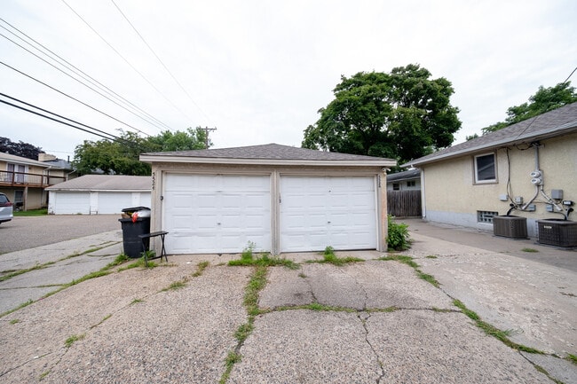 Building Photo - 5524 Oliver Ave S