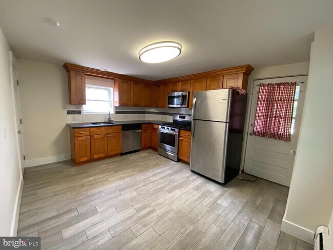 Building Photo - 101 Karrs Ln