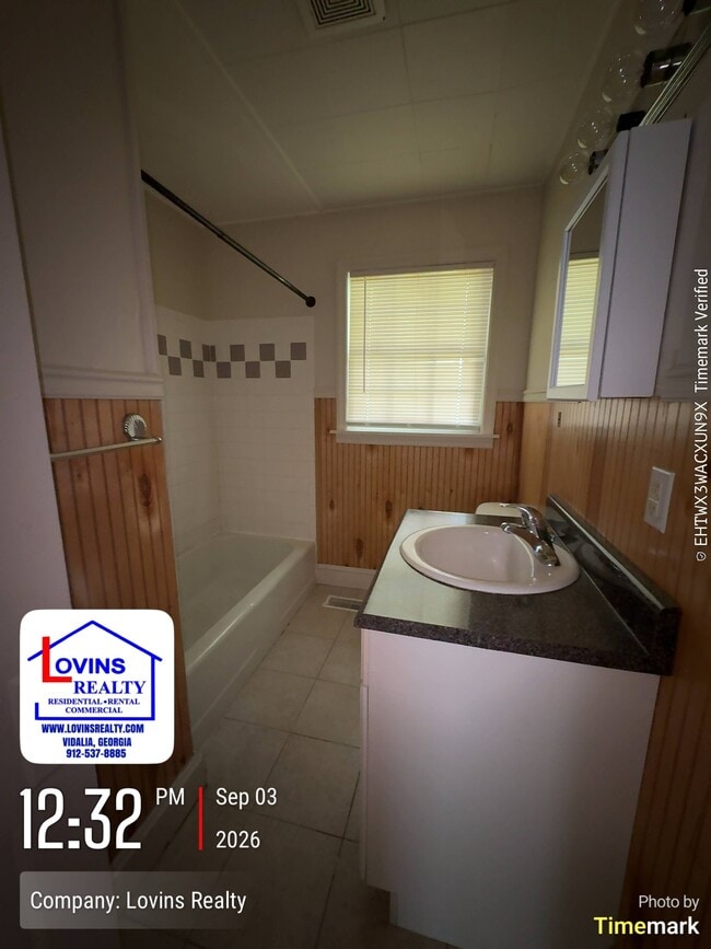 Building Photo - 115 Weaver St