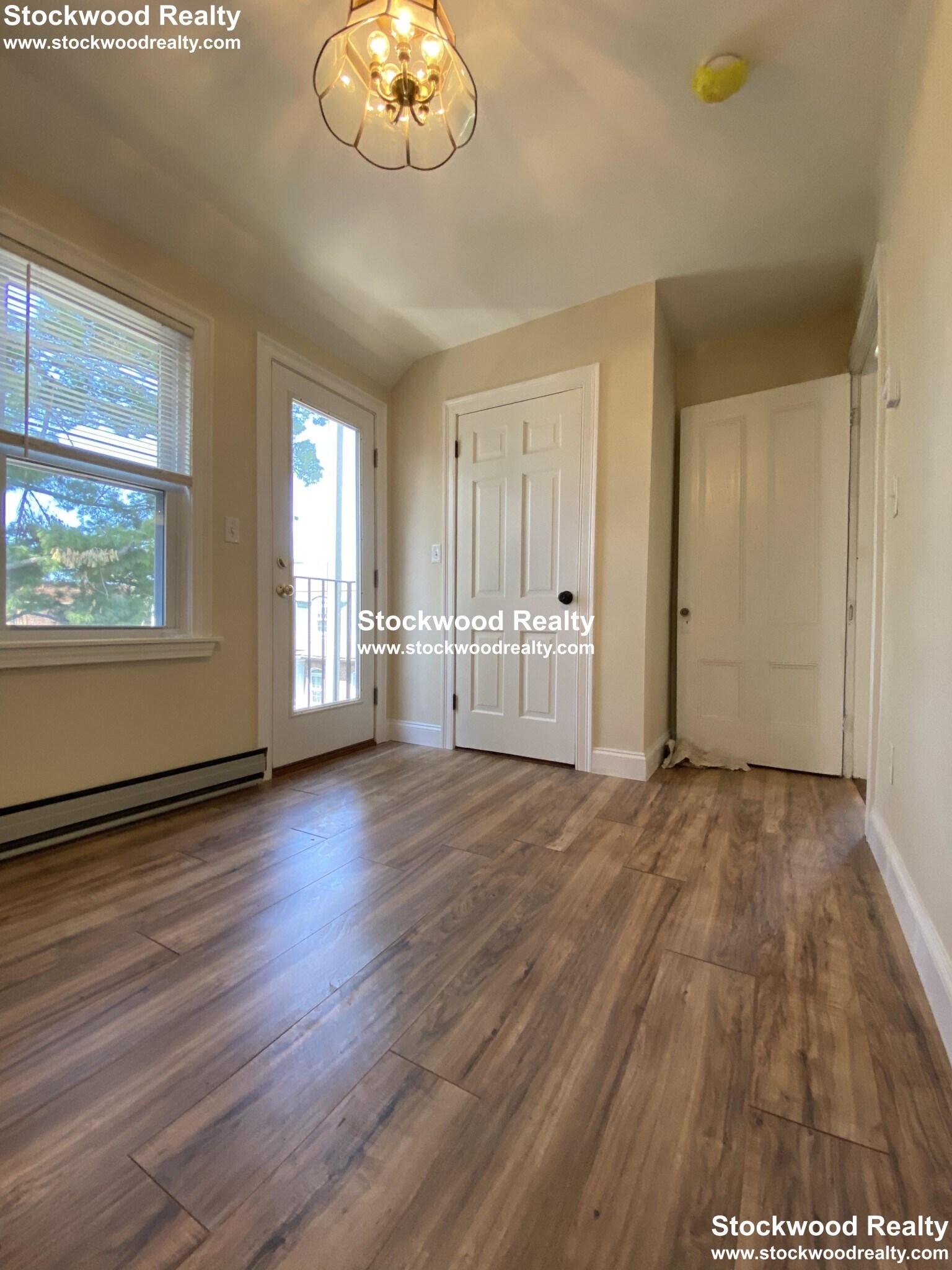 Building Photo - 18 Haverford St