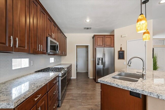 Building Photo - 78969 Lavender Cir