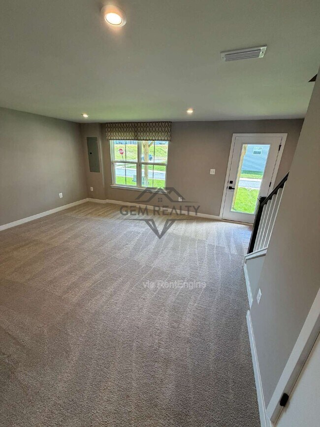 Building Photo - 8700 Stevenson Ln