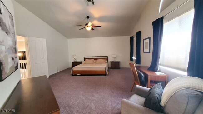 Building Photo - 1729 Mexican Poppy St