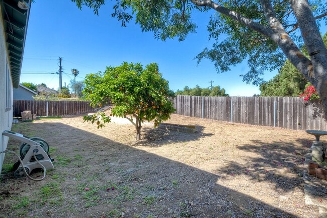 Building Photo - 344 Rancho Vista Pl