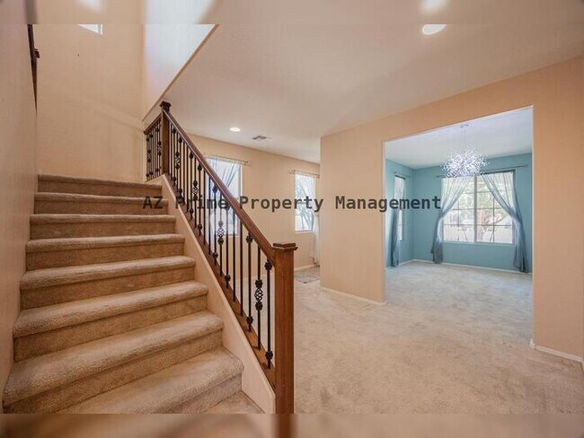 Building Photo - 218 N 109th Dr