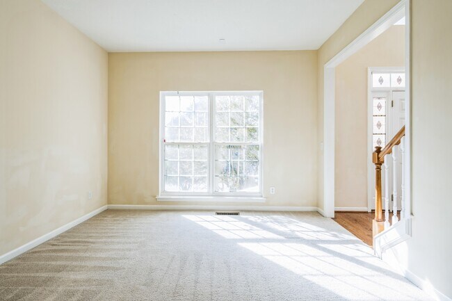 Building Photo - 1104 Walden Pl Dr