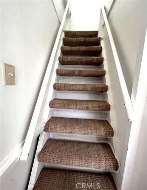 Building Photo - 120 Garnet Ave