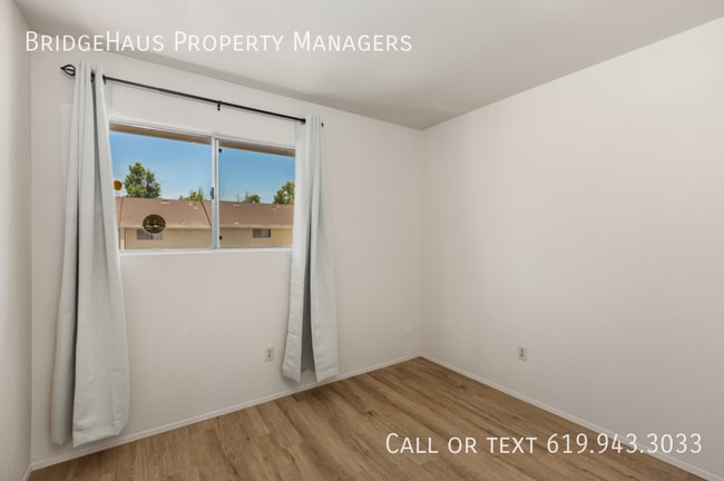 Building Photo - 7831 Rancho Fanita Dr