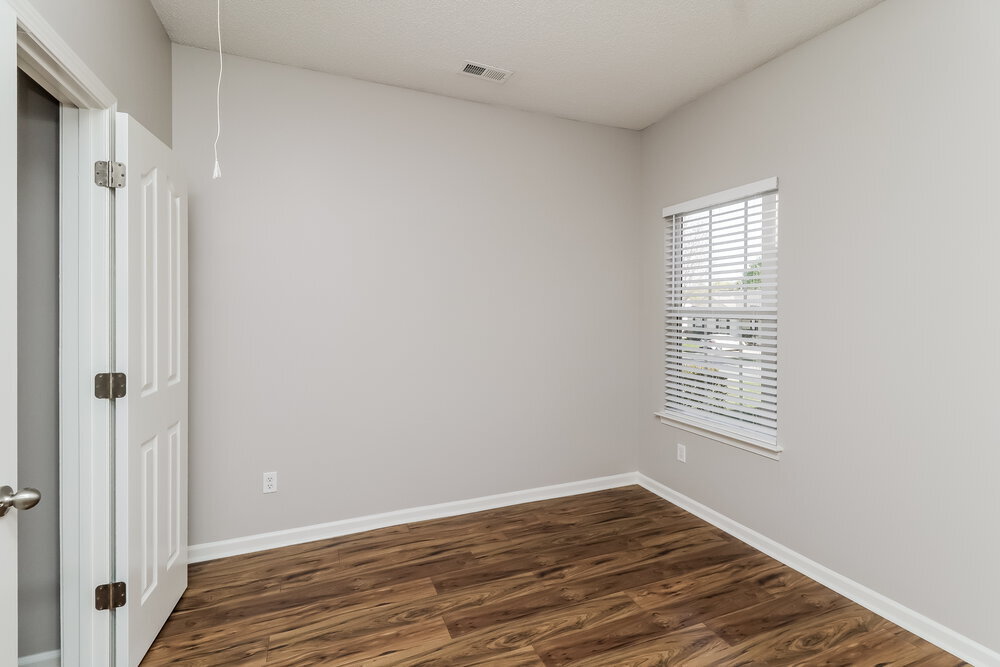 Building Photo - 110 Peterborough Dr