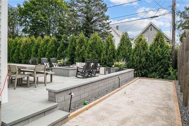 Building Photo - 1 Narragansett Ave