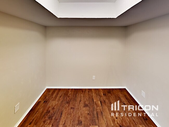 Building Photo - 7125 Hardwood Trail
