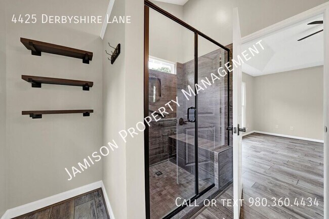 Building Photo - 4425 Derbyshire Ln