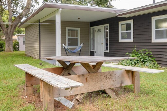 Building Photo - 1477 Pine Brook Dr