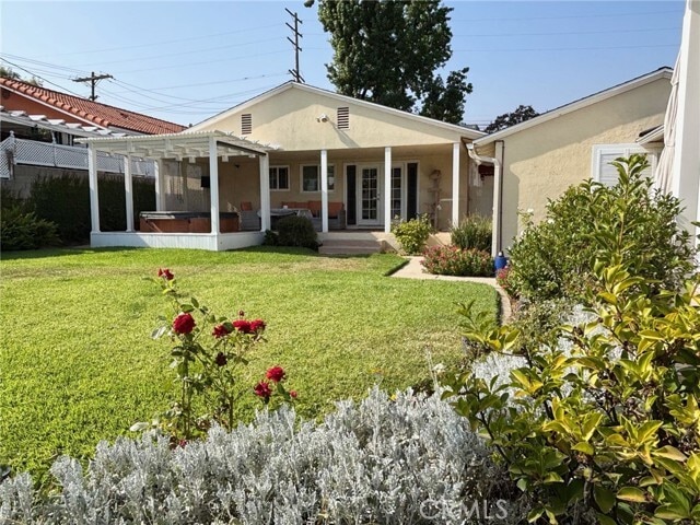 Building Photo - 2758 Paloma St