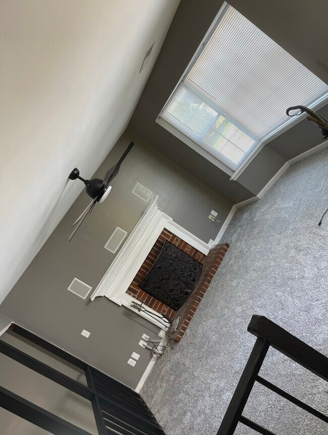 Building Photo - 4667 Briarwood Dr