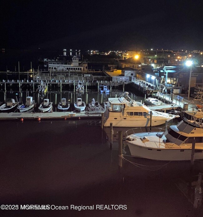 Building Photo - 9 Sea Drift Ave