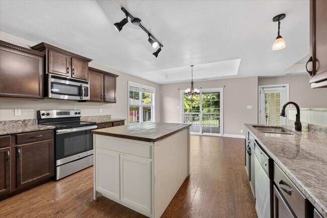 Building Photo - 2228 Killington Dr