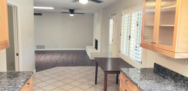 Building Photo - Stunning McCormick Ranch home