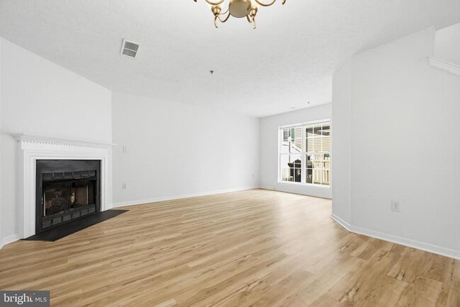 Building Photo - 1806 Watch House Cir N