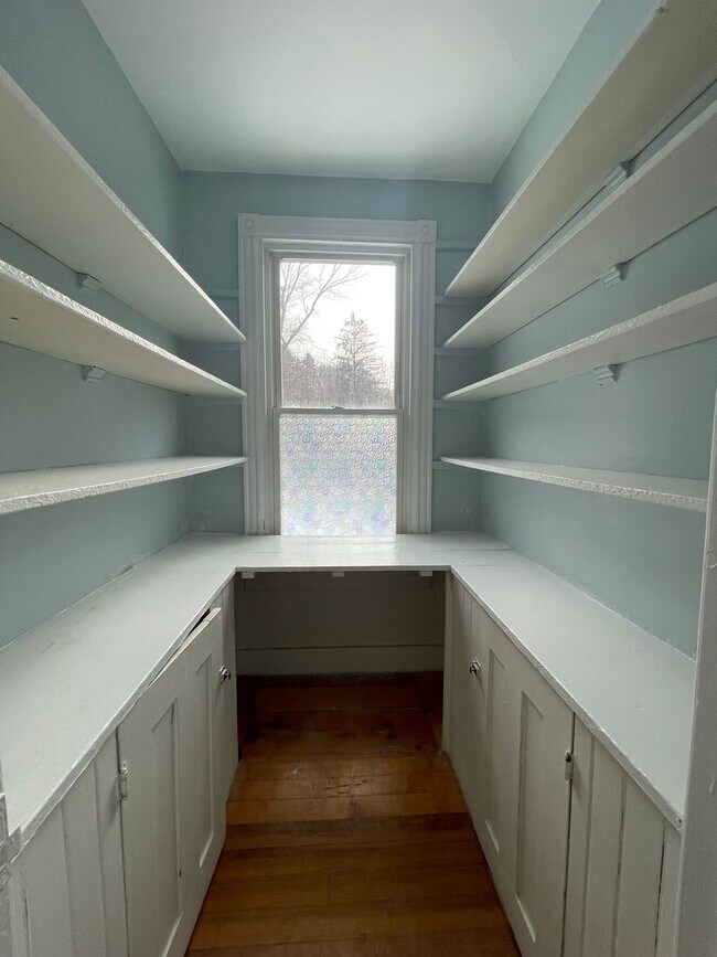 Building Photo - 78-80 Holbrook St