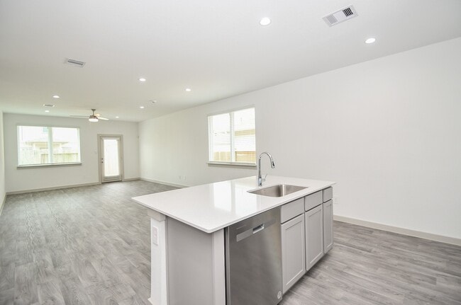 Building Photo - 2818 Bethnal Gdn Wy