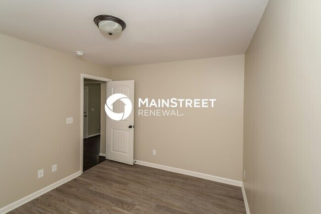 Building Photo - 530 Briar Ridge Cir