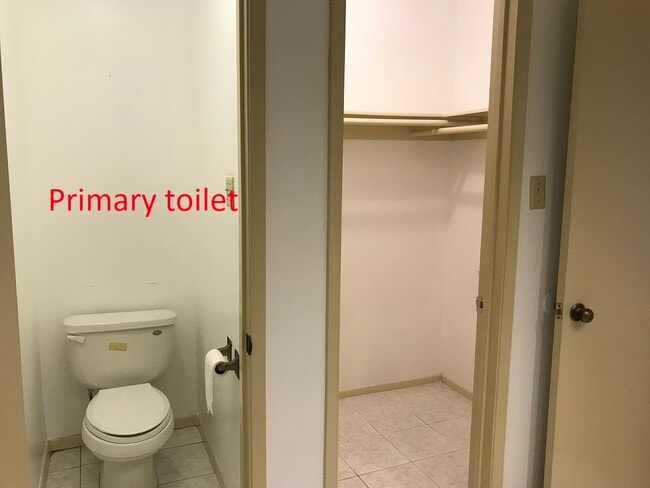 Building Photo - 2906 Green Fields Dr