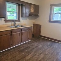 Building Photo - 362 Popp Ave